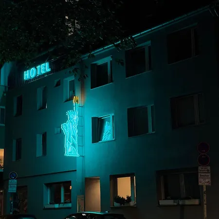 Liberty Hotel Cologne-3